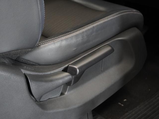 ステップワゴン ｅ：ＨＥＶスパーダ　１年保証ナビＤレコＲカメＥＴＣ両電扉ＢＴ地デジ　車内カメラ　渋滞追従クルーズ　Ｂｌｕｅｔｏｏｔｈ　障害物センサー　シートヒーター　オットマン　ブラインドスポット　純正アルミホイール　フルセグＴＶ（37枚目）