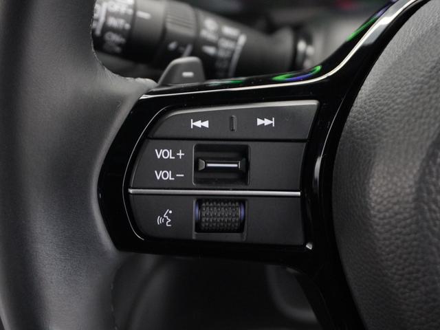 ステップワゴン ｅ：ＨＥＶスパーダ　１年保証ナビＤレコＲカメＥＴＣ両電扉ＢＴ地デジ　車内カメラ　渋滞追従クルーズ　Ｂｌｕｅｔｏｏｔｈ　障害物センサー　シートヒーター　オットマン　ブラインドスポット　純正アルミホイール　フルセグＴＶ（42枚目）