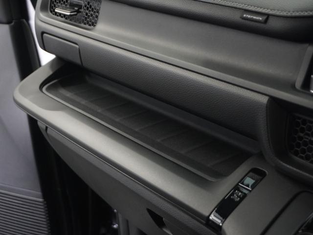 ステップワゴン ｅ：ＨＥＶスパーダ　１年保証ナビＤレコＲカメＥＴＣ両電扉ＢＴ地デジ　車内カメラ　渋滞追従クルーズ　Ｂｌｕｅｔｏｏｔｈ　障害物センサー　シートヒーター　オットマン　ブラインドスポット　純正アルミホイール　フルセグＴＶ（52枚目）