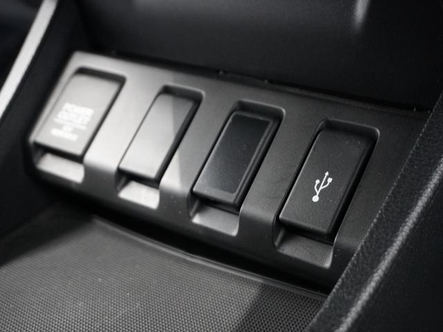 ヴェゼル Ｘ・ホンダセンシング　１年保証ナビＤレコＲカメＥＴＣクルコンＢＴ地デジ　アダプティブクルーズコントロール　Ｂｌｕｅｔｏｏｔｈ　衝突軽減ブレーキ　純正アルミホイール　ＬＥＤヘッドライト　フルセグ　ＤＶＤ再生　スペアキー有り（42枚目）