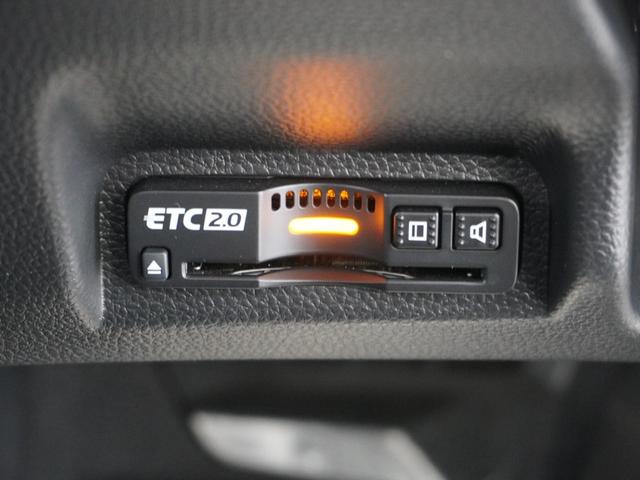 ヴェゼル ｅ：ＨＥＶＺ　２年保証ナビ全周囲カメＤレコＥＴＣクルコンＢＴ　渋滞追従クルーズ　Ｂｌｕｅｔｏｏｔｈ　障害物センサー　ハンドルヒーター　シートヒーター　ブラインドスポット　ダウンヒルアシスト　ワイヤレス充電器（5枚目）