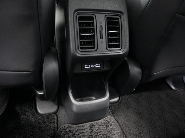 ヴェゼル ｅ：ＨＥＶＺ　２年保証ナビ全周囲カメＤレコＥＴＣクルコンＢＴ　渋滞追従クルーズ　Ｂｌｕｅｔｏｏｔｈ　障害物センサー　ハンドルヒーター　シートヒーター　ブラインドスポット　ダウンヒルアシスト　ワイヤレス充電器（34枚目）