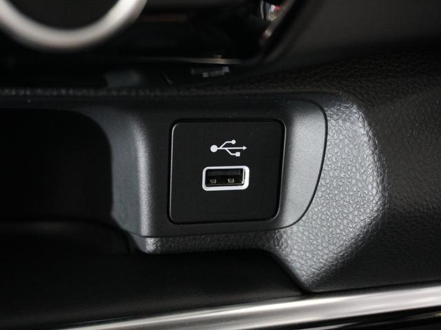 ヴェゼル ｅ：ＨＥＶＺ　２年保証ナビ全周囲カメＤレコＥＴＣクルコンＢＴ　渋滞追従クルーズ　Ｂｌｕｅｔｏｏｔｈ　障害物センサー　ハンドルヒーター　シートヒーター　ブラインドスポット　ダウンヒルアシスト　ワイヤレス充電器（54枚目）