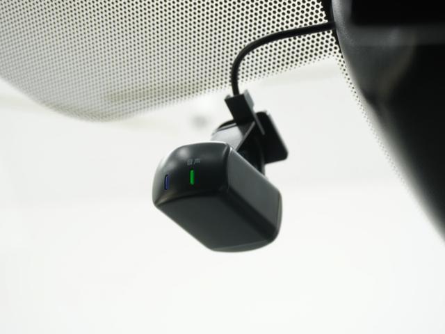 セレナ ｅ－パワーハイウェイスターＶ　ワンオーナー　全周囲カメラ　ＥＴＣ　アダプティブクルーズコントロール　両側電動スライドドア　Ｂｌｕｅｔｏｏｔｈ　ＬＥＤヘッドライト　純正アルミホイール　ＣＤ　ＤＶＤ　被害軽減ブレーキ　禁煙車（5枚目）