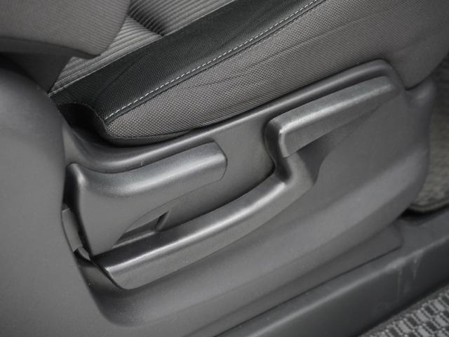 セレナ ｅ－パワーハイウェイスターＶ　ワンオーナー　全周囲カメラ　ＥＴＣ　アダプティブクルーズコントロール　両側電動スライドドア　Ｂｌｕｅｔｏｏｔｈ　ＬＥＤヘッドライト　純正アルミホイール　ＣＤ　ＤＶＤ　被害軽減ブレーキ　禁煙車（54枚目）