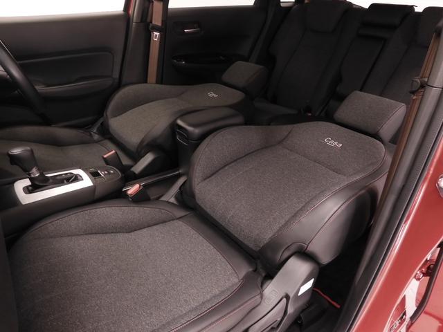 フィット ｅ：ＨＥＶホーム２０周年特別仕様車カーサ　９インチナビ　バックカメラ　ＥＴＣ　アダプティブクルーズコントロール　シートヒーター　Ｂｌｕｅｔｏｏｔｈ　ＵＳＢ入力端子　ＬＥＤヘッドライト　衝突被害軽減ブレーキ　障害物センサー　純正アルミホイール（41枚目）