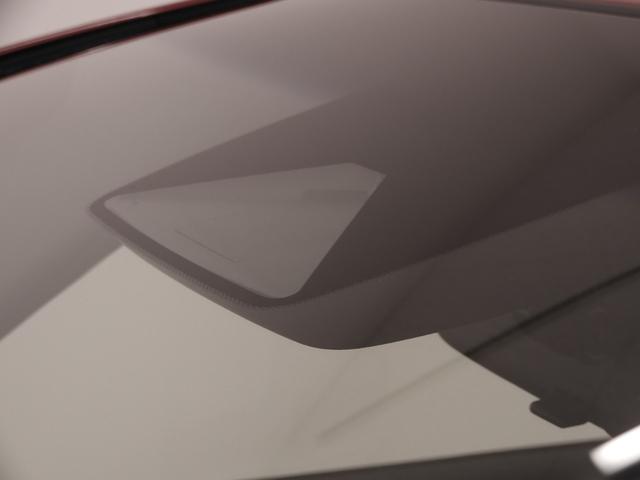 フィット ｅ：ＨＥＶホーム２０周年特別仕様車カーサ　９インチナビ　バックカメラ　ＥＴＣ　アダプティブクルーズコントロール　シートヒーター　Ｂｌｕｅｔｏｏｔｈ　ＵＳＢ入力端子　ＬＥＤヘッドライト　衝突被害軽減ブレーキ　障害物センサー　純正アルミホイール（58枚目）