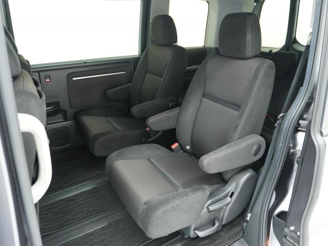 ステップワゴンスパーダ ｅ：ＨＥＶスパーダＧホンダセンシング　ワンオーナー　９インチナビ　フリップダウンモニター　バックカメラ　ドラレコ　ＥＴＣ２．０　アダプティブクルーズコントロール　両側電動スライドドア　ＬＥＤヘッドライト　純正アルミホイール　禁煙車（11枚目）