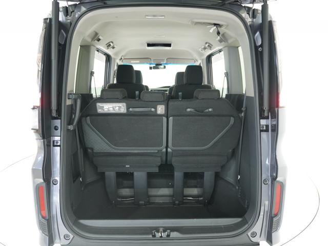 ステップワゴンスパーダ ｅ：ＨＥＶスパーダＧホンダセンシング　ワンオーナー　９インチナビ　フリップダウンモニター　バックカメラ　ドラレコ　ＥＴＣ２．０　アダプティブクルーズコントロール　両側電動スライドドア　ＬＥＤヘッドライト　純正アルミホイール　禁煙車（45枚目）