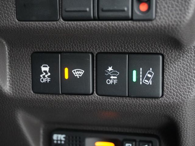 ���u�r�`��������h�~���u����������Ă��܂��B�R�[�i�[�����O���̉����ׂ��}����@�\�ƁA�ԗ��̋}���ȋ����ω���}����@�\�ŁA���肵�����s���������Ă��܂��B�^�]�Ɉ��S�Ƃ�Ƃ肪�o���܂��B