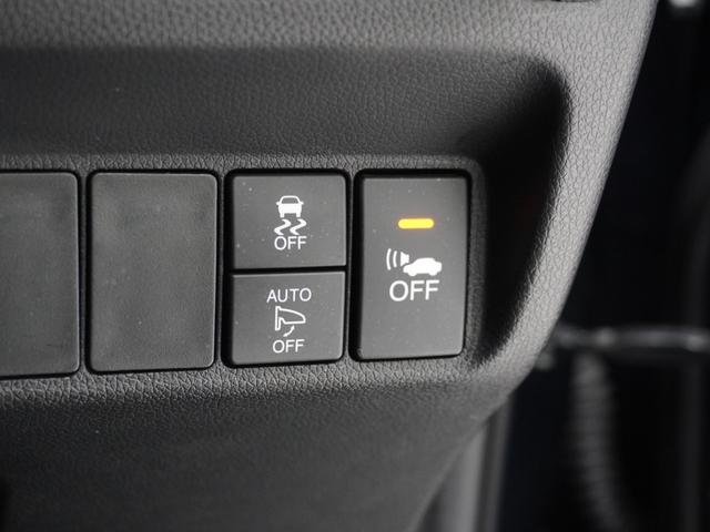 ���u�r�`��������h�~���u����������Ă��܂��B�R�[�i�[�����O���̉����ׂ��}����@�\�ƁA�ԗ��̋}���ȋ����ω���}����@�\�ŁA���肵�����s���������Ă��܂��B�^�]�Ɉ��S�Ƃ�Ƃ肪�o���܂��B