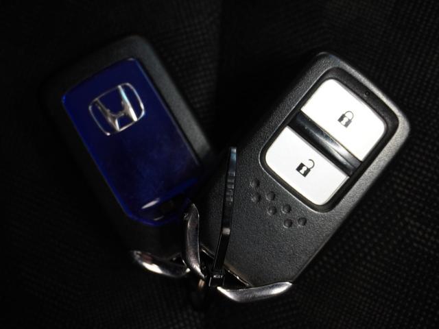 ���X�}�[�g�L�[���J�M���o�b�O��|�P�b�g�ɓ��ꂽ�܂܂ł��h�A���b�N�̊J���ł���w�X�}�[�g�L�[�x�t���I�J�V��Â��Ȃ��Ă��J�M�����o���K�v���Ȃ��h�A�̊J�����G���W�����n���ł��܂�