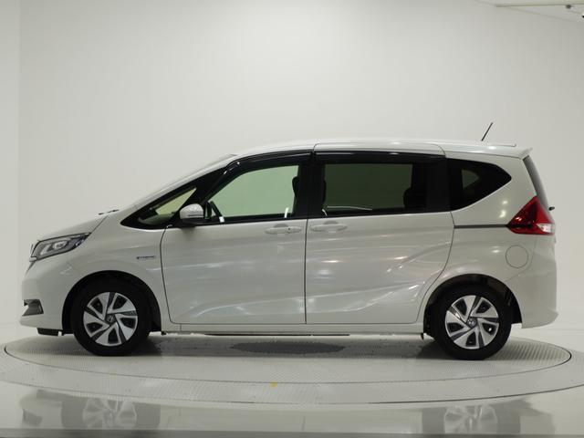 フリードハイブリッド ハイブリッド・Ｇホンダセンシング　ワンオーナー　７インチ純正ナビ　ＥＴＣ　バックカメラ　両側電動スライドドア　アダプティブクルーズコントロール　Ｂｌｕｅｔｏｏｔｈ　ＵＳＢ接続　ＬＥＤヘッドライト　７人乗り　前後ドライブレコーダー（16枚目）