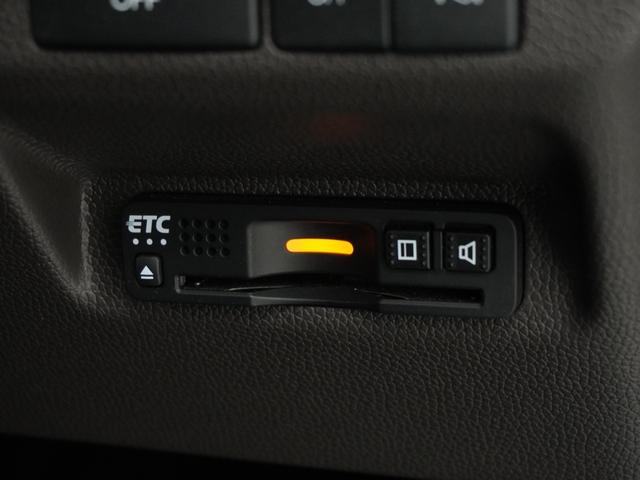 フリードハイブリッド ハイブリッド・Ｇホンダセンシング　ワンオーナー　７インチ純正ナビ　ＥＴＣ　バックカメラ　両側電動スライドドア　アダプティブクルーズコントロール　Ｂｌｕｅｔｏｏｔｈ　ＵＳＢ接続　ＬＥＤヘッドライト　７人乗り　前後ドライブレコーダー（17枚目）