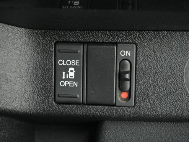 ステップワゴンスパーダ スパーダ　ワンオーナー　７インチ純正ナビ	ＥＴＣ　バックカメラ　片側電動両側スライドドア　クルーズコントロール　Ｂｌｕｅｔｏｏｔｈ　フルセグ／ワンセグ　ＤＶＤ再生　ＬＥＤヘッドライト　ウォークスルー（17枚目）