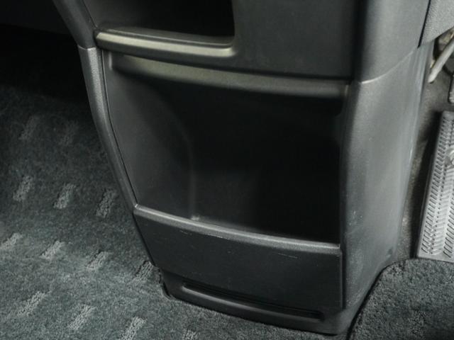 ステップワゴンスパーダ スパーダ　ワンオーナー　７インチ純正ナビ	ＥＴＣ　バックカメラ　片側電動両側スライドドア　クルーズコントロール　Ｂｌｕｅｔｏｏｔｈ　フルセグ／ワンセグ　ＤＶＤ再生　ＬＥＤヘッドライト　ウォークスルー（64枚目）