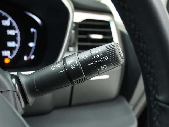 ���I�[�g���C�g���w�b�h���C�g�́A�I�[�g���C�g�t���I�g���l���ł����삪�s�v�ň��S�ɉ^�]�ł��܂�