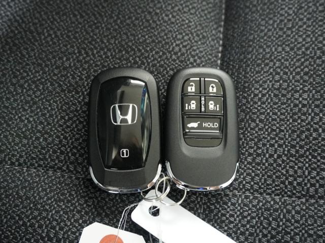 ���X�}�[�g�L�[���J�M���o�b�O��|�P�b�g�ɓ��ꂽ�܂܂ł��h�A���b�N�̊J���ł���w�X�}�[�g�L�[�x�t���I�J�V��Â��Ȃ��Ă��J�M�����o���K�v���Ȃ��h�A�̊J�����G���W�����n���ł��܂�