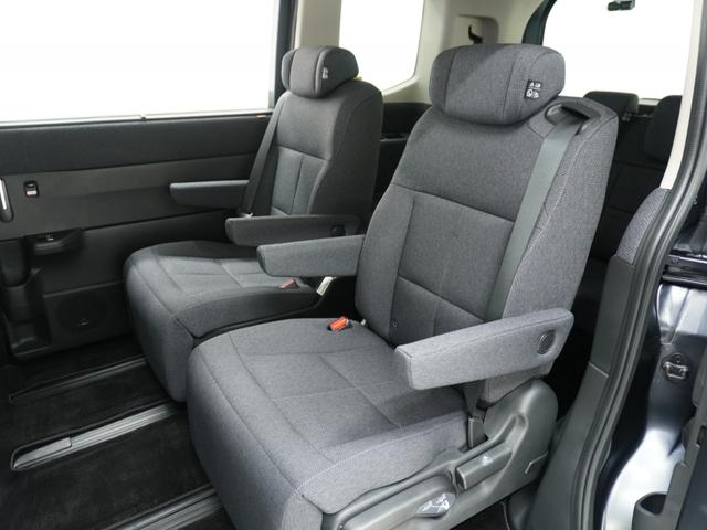 �H�Q��ڃL���v�e���V�[�g�H�Q��ڃV�[�g��O�㍶�E�A���R�ɃX���C�h�I�O������ɉ����A���E�ɂ��X���C�h�ł���@�\���̗p�B����̓��o�[�ЂƂł��񂽂�ł���