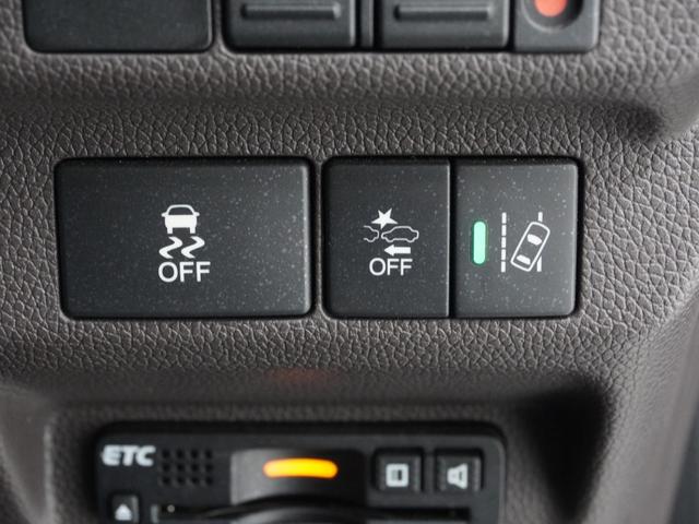 ���u�r�`��������h�~���u����������Ă��܂��B�R�[�i�[�����O���̉����ׂ��}����@�\�ƁA�ԗ��̋}���ȋ����ω���}����@�\�ŁA���肵�����s���������Ă��܂��B�^�]�Ɉ��S�Ƃ�Ƃ肪�o���܂��B