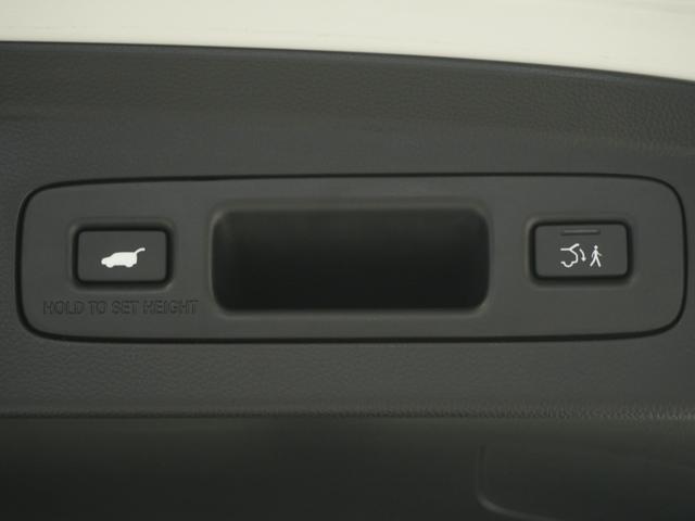 ���\��@�\�t���p���[�e�[���Q�[�g���L�[��^�]�Ȃ̃{�^���A�n���Y�t���[�@�\�ȂǑ��ʂȃA�N�Z�X�Ŏ����J�ł��܂��B