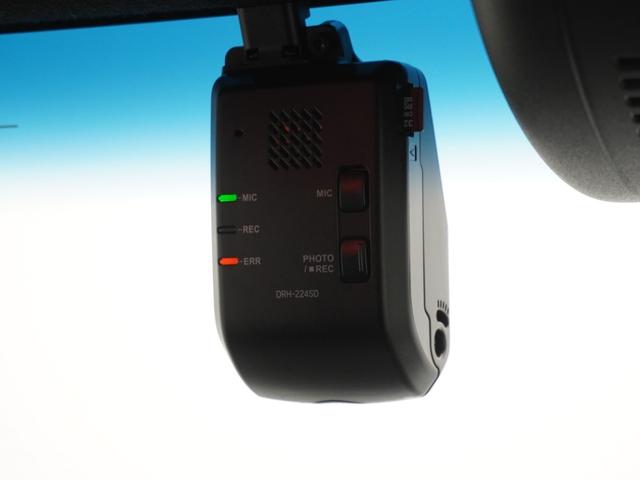 Ｎ－ＢＯＸカスタム Ｌ　ワンオーナー　禁煙車　９インチ純正ナビ　前後ドラレコ　ＥＴＣ　バックカメラ　片側電動スライドドア　アダプティブクルーズコントロール　オートハイビーム　シートヒーター　オートブレーキホールド　フルセグ（5枚目）