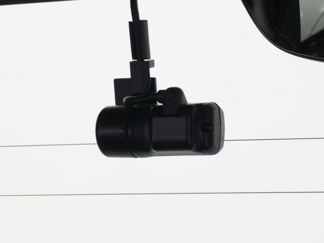 Ｎ－ＢＯＸカスタム Ｌ　ワンオーナー　禁煙車　９インチ純正ナビ　前後ドラレコ　ＥＴＣ　バックカメラ　片側電動スライドドア　アダプティブクルーズコントロール　オートハイビーム　シートヒーター　オートブレーキホールド　フルセグ（6枚目）