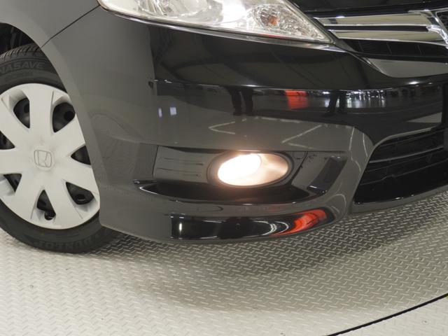 ���t�H�O���C�g���@���Ȃǂ̈��V�󎞁A���Ԃ̈ʒu�������ƂƂ��ɑO����H�����������炢���A�߂��ʒu�����C�h�ɏƂ炵�Ă���܂�