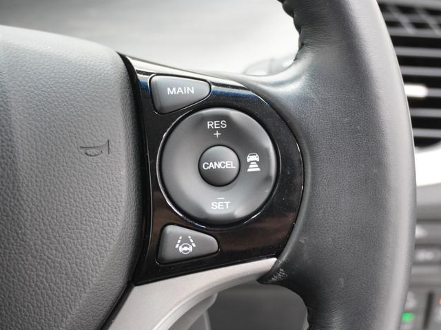 ���A�_�v�e�B�u�N���[�Y�R���g���[�����\�ߐݒ肵���ԑ����ŃN���}�������I�ɉ������B�O���ԂƂ̓K�؂ȎԊԋ������ێ����Ȃ���Ǐ]���s���܂��B�y�k�j�`�r�z�Ԑ��ێ��x���V�X�e���ŃX�e�A�����O������x���B