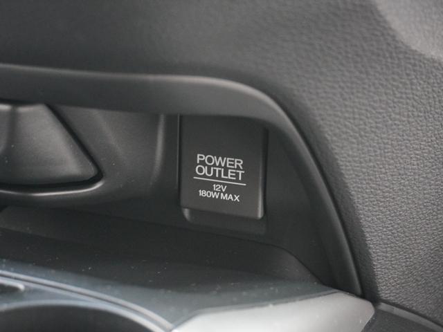 ���P�Q�u�d���\�P�b�g���X�}�[�g�t�H���̏[�d���ɂ��֗��ȓd���\�P�b�g�I�g���₷���ꏊ�ɑ�������Ă��܂��B