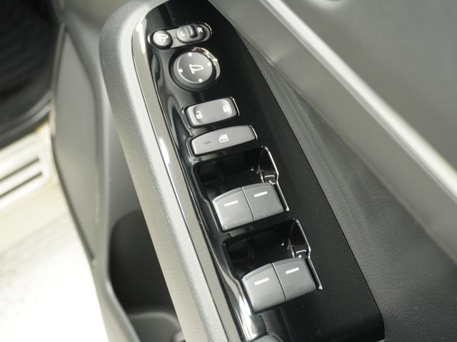 ヴェゼル ｅ：ＨＥＶＺ　ワンオーナー　純正９型ナビ　バックカメラ　純正ドラレコ前後　ＥＴＣ２．０　渋滞追従機能付アダプティブクルーズ　シートヒーター　Ｂｌｕｅｔｏｏｔｈ　ＵＳＢ入力端子　ＬＥＤヘッドライト　障害物センサー（52枚目）