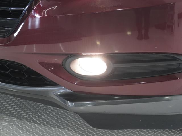 ヴェゼル Ｓ　ワンオーナー　禁煙車　８インチナビ　バックカメラ　ＥＴＣ　シートヒーター　Ｂｌｕｅｔｏｏｔｈ　ＵＳＢ入力端子　ＬＥＤヘッドライト　衝突被害軽減ブレーキ　横滑り防止装置　スマートキー　ＤＶＤ再生（32枚目）