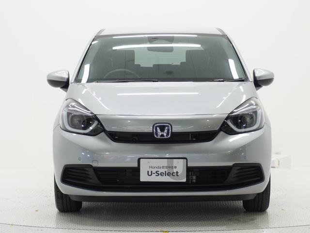 フィット ｅ：ＨＥＶベーシック　ワンオーナー　ホンダセンシング　７インチナビ　ＥＴＣ　ＬＥＤヘッドライト　サイドカーテンエアバック　電子パーキングブレーキ　オートブレーキホールド機能　スマートキー（12枚目）