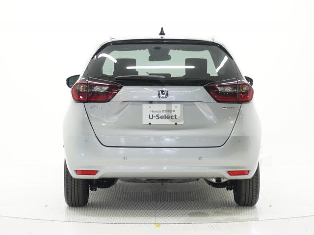 フィット ｅ：ＨＥＶベーシック　ワンオーナー　ホンダセンシング　７インチナビ　ＥＴＣ　ＬＥＤヘッドライト　サイドカーテンエアバック　電子パーキングブレーキ　オートブレーキホールド機能　スマートキー（13枚目）