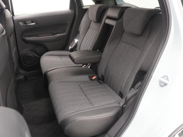 フィット e:HEVホーム 弊社デモカー コネクトディスプレイナビ9インチ フルセグTV リアカメラ ETC2.0(ナビ連動) ドラレコ 前後障害物センサー 衝突軽減ブレーキ LEDオートライト オートハイビーム USB(10枚目)