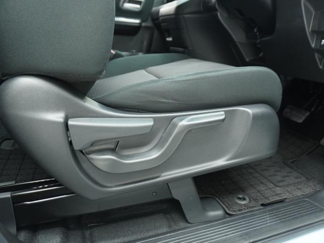 ���V�[�g�n�C�g�A�W���X�^�[���^�]�Ȃ��㉺�ɍ������߂��ł��܂��I�^�]�|�W�V������̊i�ɍ��킹�ăV�[�g�����ł��܂��B