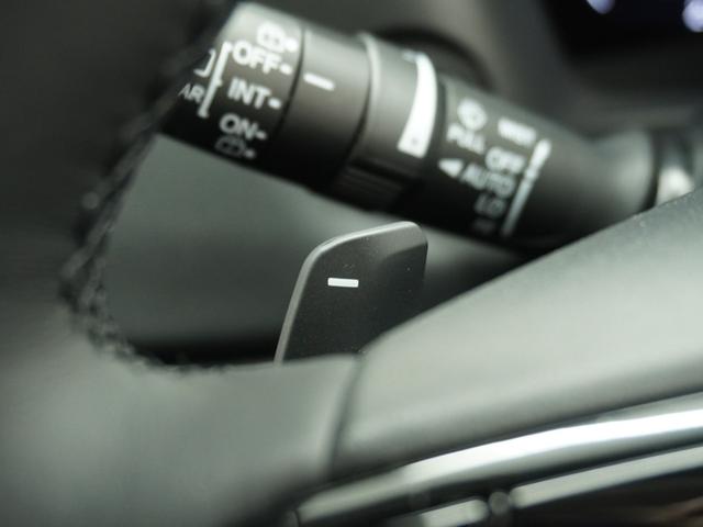 ヴェゼル ｅ：ＨＥＶＺ　禁煙車　９インチナビ　ＥＴＣ２．０　ドラレコ　バックカメラ　アダプティブクルーズコントロール　Ｂｌｕｅｔｏｏｔｈ接続　ブラインドスポットモニター　シートヒーター　障害物センサー　電動リアゲート（56枚目）