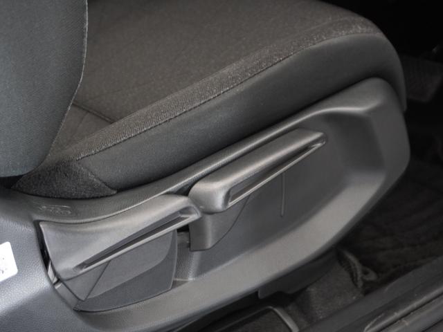 ヴェゼル ｅ：ＨＥＶＸ　２年保証ナビＤレコＲカメＥＴＣクルコンＢＴ地デジ　渋滞追従クルーズ　Ｂｌｕｅｔｏｏｔｈ　障害物センサー　オートハイビーム　デイライト　純正アルミホイール　フルセグＴＶ　スペアキー　ワイヤレス充電器（32枚目）