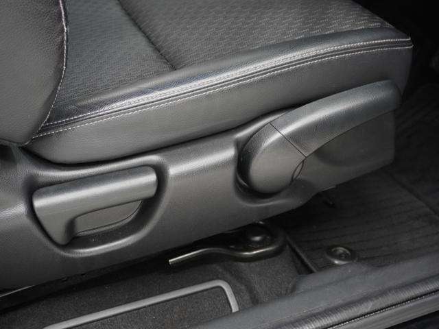 ���V�[�g�n�C�g�A�W���X�^�[���^�]�Ȃ��㉺�ɍ������߂��ł��܂��I�^�]�|�W�V������̊i�ɍ��킹�ăV�[�g�����ł��܂��B