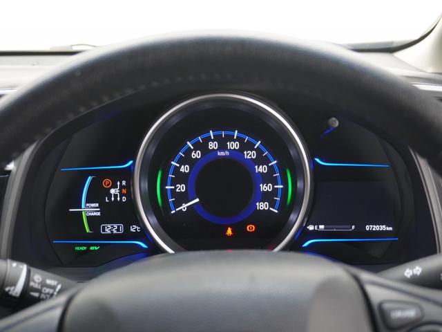 �����[�^�[�p�l�������F���̗ǂ��V���v���ȃ��[�^�[�f�U�C���̓h���C�o�[�ɏ����킩��₷���`���Ă���܂��B