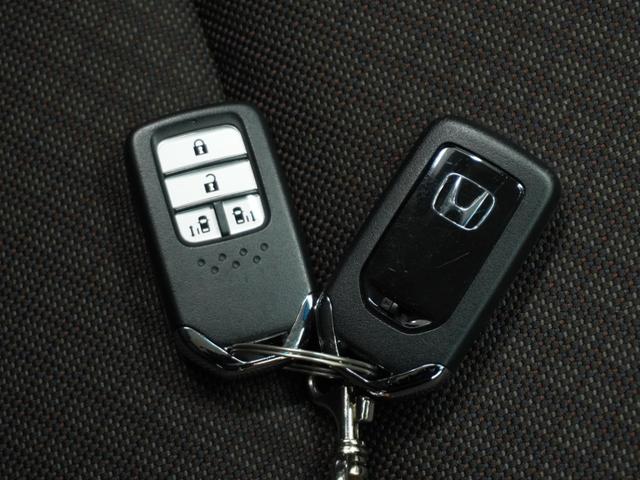 ���X�}�[�g�L�[���J�M���o�b�O��|�P�b�g�ɓ��ꂽ�܂܂ł��h�A���b�N�̊J���ł���w�X�}�[�g�L�[�x�t���I�J�V��Â��Ȃ��Ă��J�M�����o���K�v���Ȃ��h�A�̊J�����G���W�����n���ł��܂�