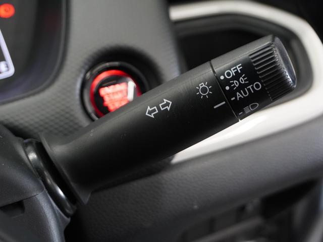 フィット ベーシック　２年保証ナビＲカメＥＴＣクルコンＢＴ地デジＤＶＤ　渋滞追従クルーズ　Ｂｌｕｅｔｏｏｔｈ　障害物センサー　オートハイビーム　サイド／サイドカーテンエアバッグ　衝突軽減ブレーキ　スペアキー有り　フルセグ（33枚目）