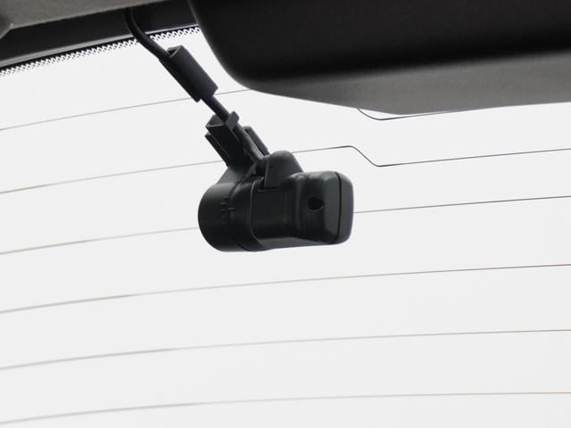 フィット ホーム　ワンオーナー車　ホンダコネクトナビ　バックカメラ　障害物センサー　前後ドラレコ　ＥＴＣ２．０　Ｂｌｕｅｔｏｏｔｈ　ＵＳＢ入力端子　フルセグ　ＬＥＤオートライト　衝突被害軽減ブレーキ　サイドエアバック（7枚目）