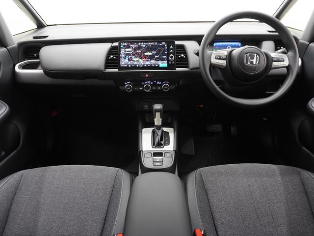 フィット ホーム　ワンオーナー車　ホンダコネクトナビ　バックカメラ　障害物センサー　前後ドラレコ　ＥＴＣ２．０　Ｂｌｕｅｔｏｏｔｈ　ＵＳＢ入力端子　フルセグ　ＬＥＤオートライト　衝突被害軽減ブレーキ　サイドエアバック（9枚目）
