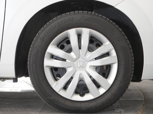 フィット ｅ：ＨＥＶホーム　１年保証ナビＤレコＲカメＥＴＣクルコンＢＴ地デジ（18枚目）