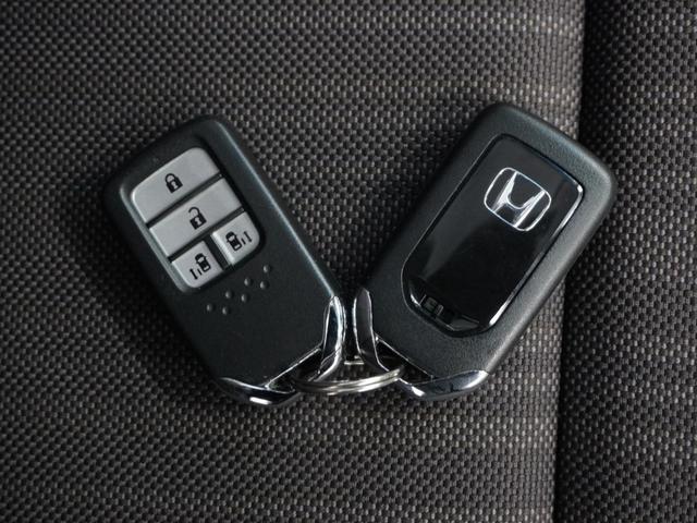 ���X�}�[�g�L�[���J�M���o�b�O��|�P�b�g�ɓ��ꂽ�܂܂ł��h�A���b�N�̊J���ł���w�X�}�[�g�L�[�x�t���I�J�V��Â��Ȃ��Ă��J�M�����o���K�v���Ȃ��h�A�̊J�����G���W�����n���ł��܂�