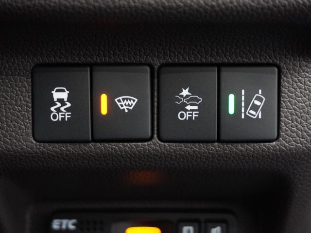 ���u�r�`��������h�~���u����������Ă��܂��B�R�[�i�[�����O���̉����ׂ��}����@�\�ƁA�ԗ��̋}���ȋ����ω���}����@�\�ŁA���肵�����s���������Ă��܂��B�^�]�Ɉ��S�Ƃ�Ƃ肪�o���܂��B