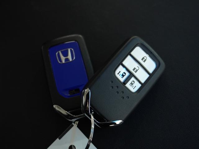 ���X�}�[�g�L�[���J�M���o�b�O��|�P�b�g�ɓ��ꂽ�܂܂ł��h�A���b�N�̊J���ł���w�X�}�[�g�L�[�x�t���I�J�V��Â��Ȃ��Ă��J�M�����o���K�v���Ȃ��h�A�̊J�����G���W�����n���ł��܂�