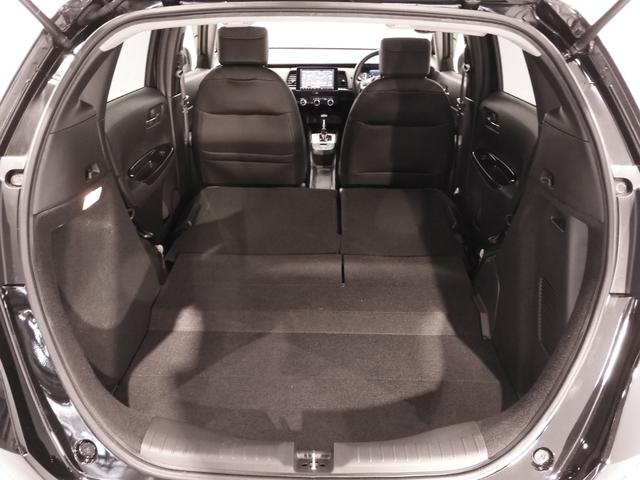 フィット ｅ：ＨＥＶホーム　ワンオーナー車　８インチナビ（純正用品ＶＸＭ－２０５ＶＦＥｉ）　バックカメラ　ドラレコ　Ｂｌｕｅｔｏｏｔｈ　ＵＳＢ入力端子　ＬＥＤオートライト　衝突被害軽減ブレーキ　いまコレ＋（新品マット付）（12枚目）