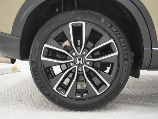 ヴェゼル ｅ：ＨＥＶＰＬａＹ　ワンオーナー　禁煙車　全周囲カメラ　ドラレコ　ＥＴＣ２．０　アダプティブクルーズコントロール　シートヒーター　Ｂｌｕｅｔｏｏｔｈ　ＵＳＢ入力端子　ＬＥＤヘッドライト　衝突被害軽減ブレーキ　スカイルーフ（17枚目）